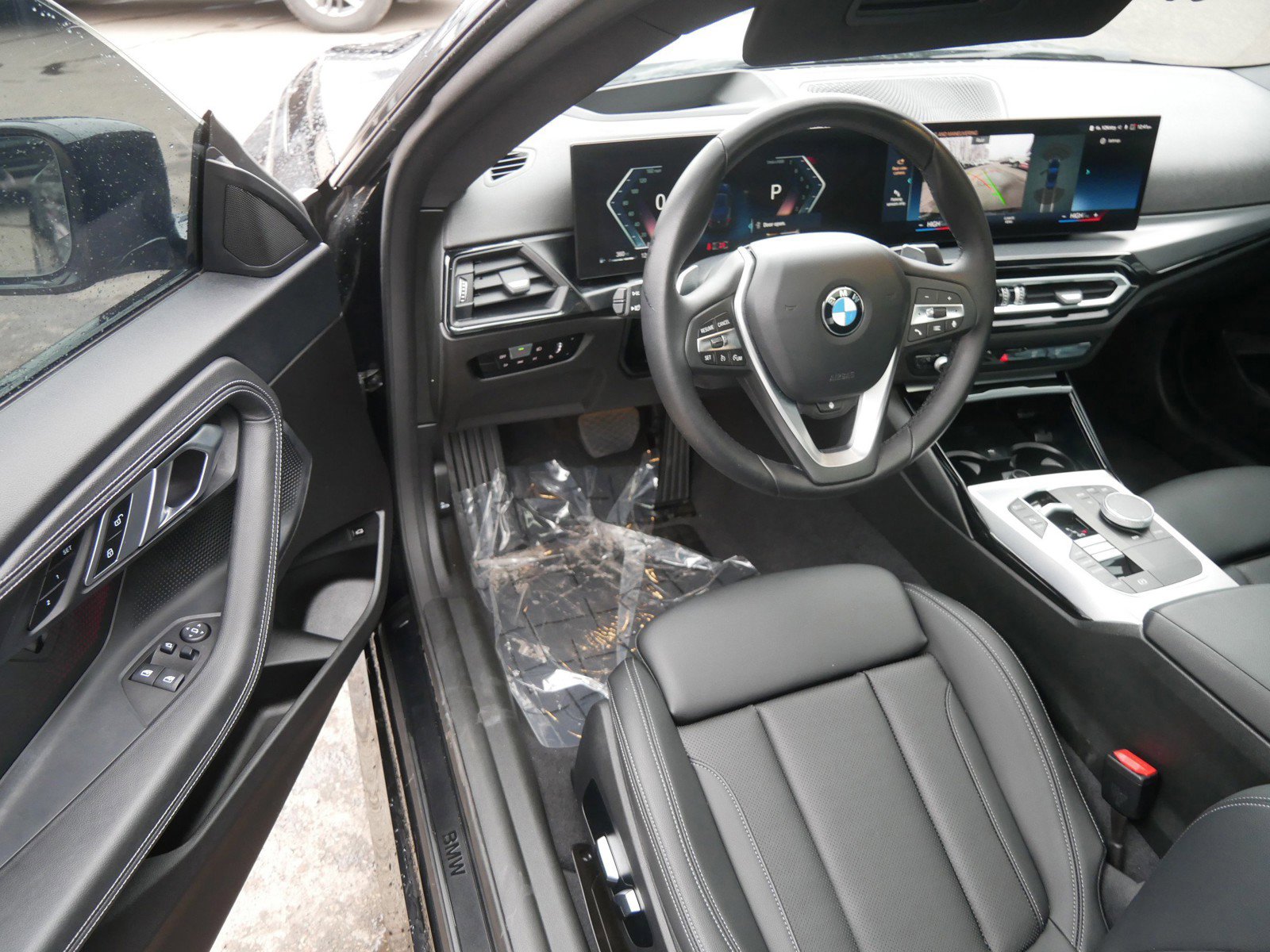 Used 2023 BMW 230i 230i w/ Premium Package image 11