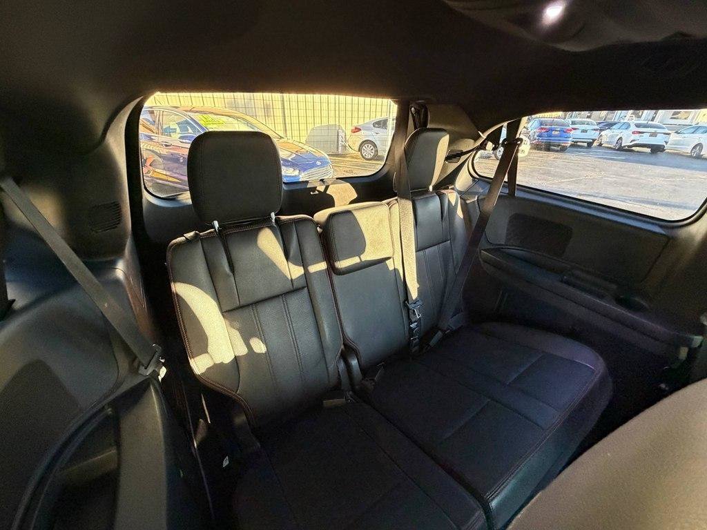 Used 2016 Dodge Grand Caravan R/T FWD image 9