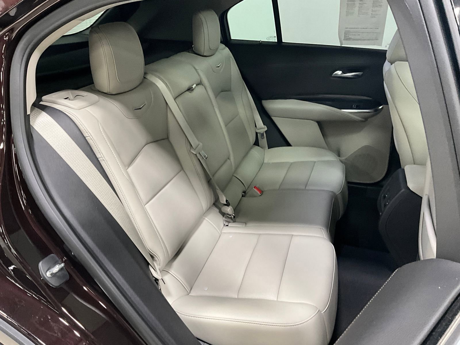 Used 2021 Cadillac XT4 Premium Luxury AWD/4WD image 22