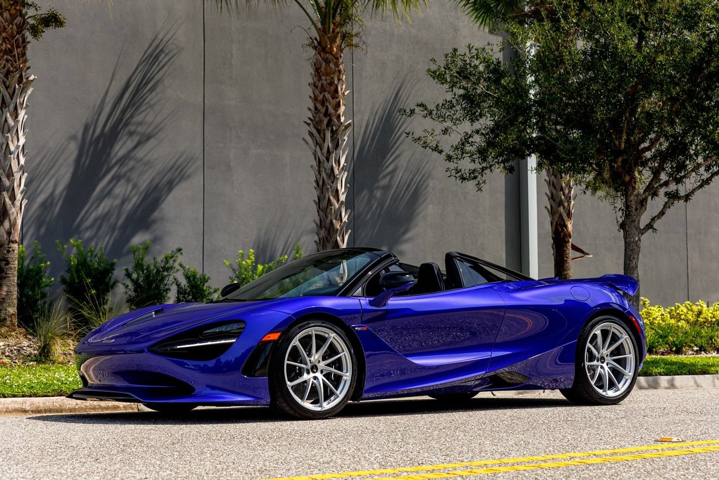 New 2026 McLaren 750S Spider RWD image 18