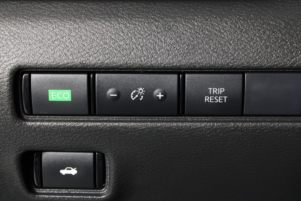 Certified 2023 Nissan Sentra SV image 25