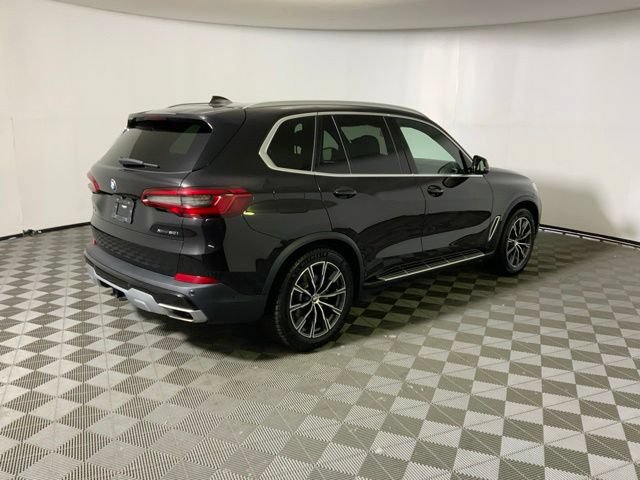 Used 2019 BMW X5 xDrive50i w/ Executive Package AWD/4WD image 6