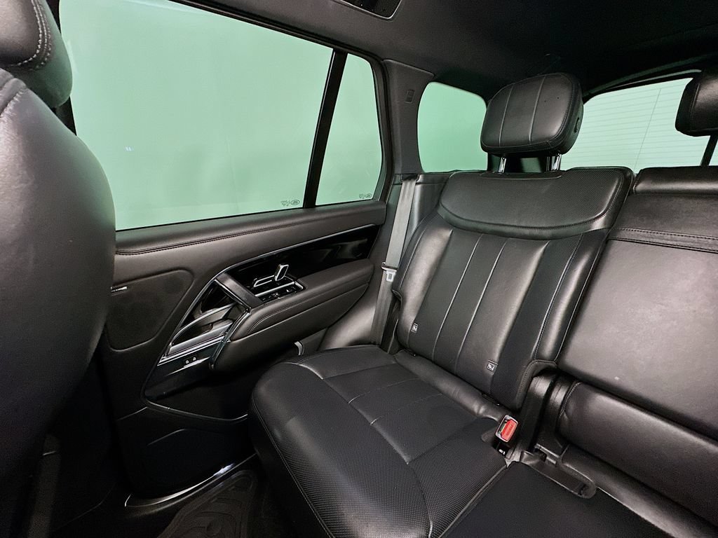 Used 2023 Land Rover Range Rover SE AWD/4WD image 12