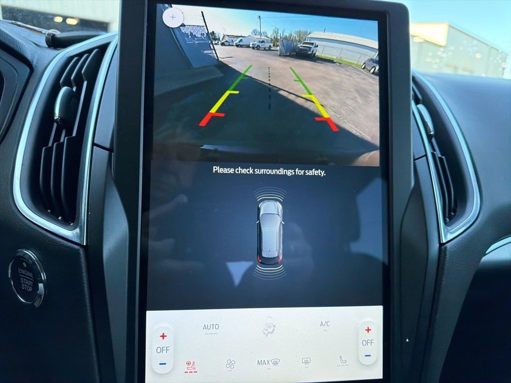 Used 2024 Ford Edge Titanium image 19