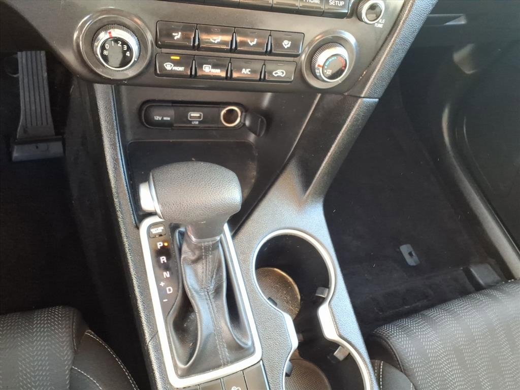 Used 2021 Kia Sportage LX image 14