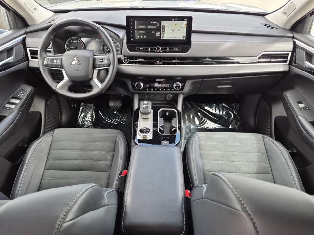 Used 2025 Mitsubishi Outlander SE AWD/4WD image 18