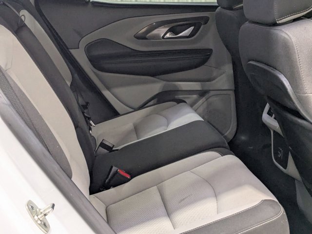 Used 2024 GMC Terrain SLE image 29