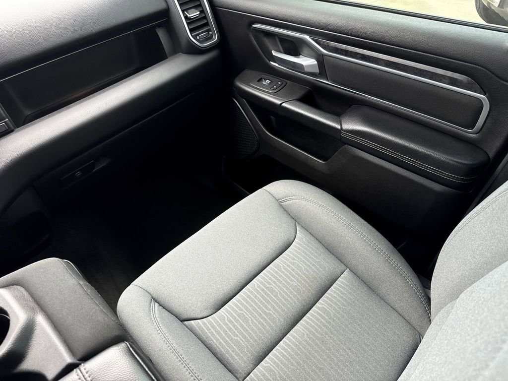 Used 2024 RAM 1500 Lone Star image 16