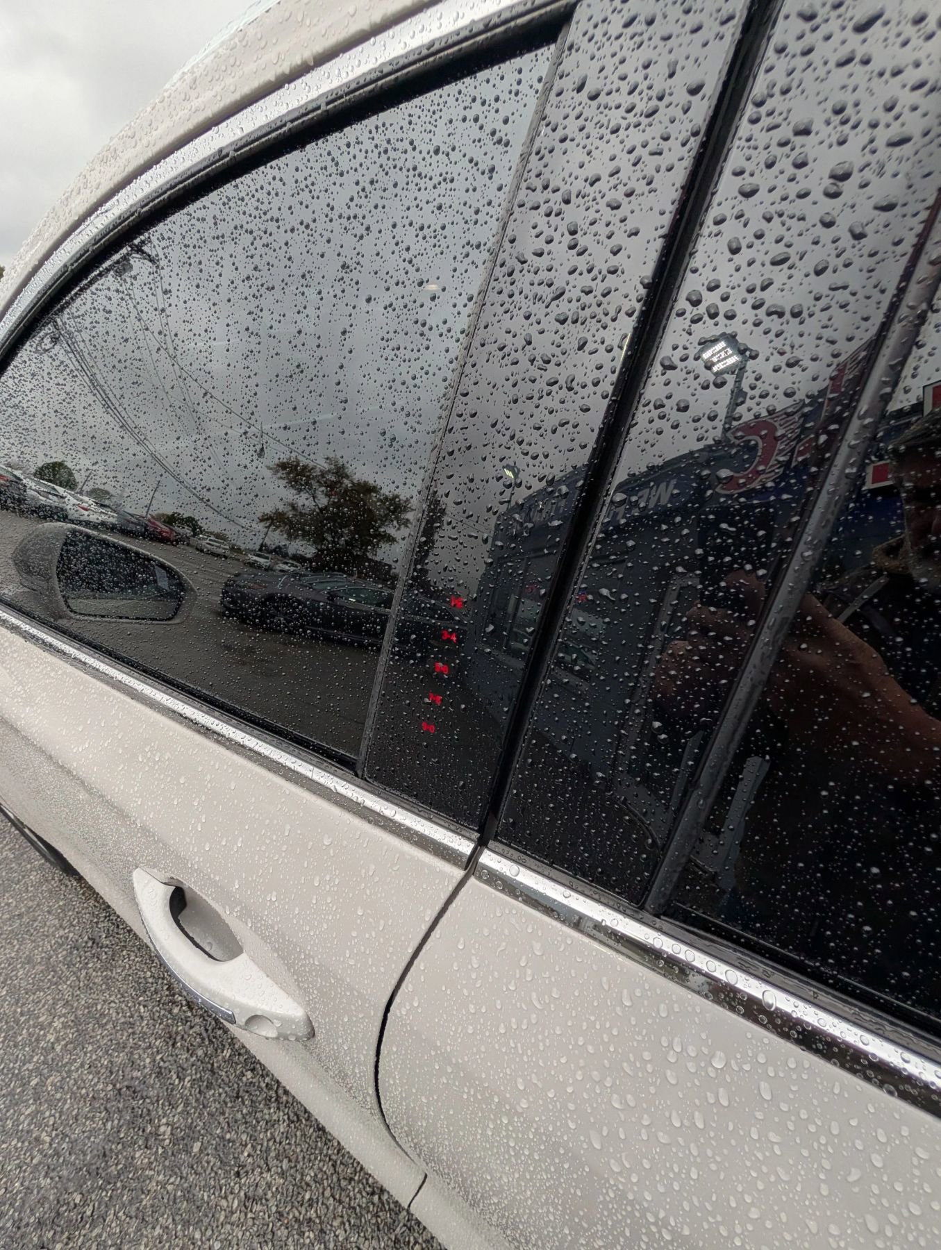 Used 2019 Lincoln MKC Select w/ Select Plus Package image 4