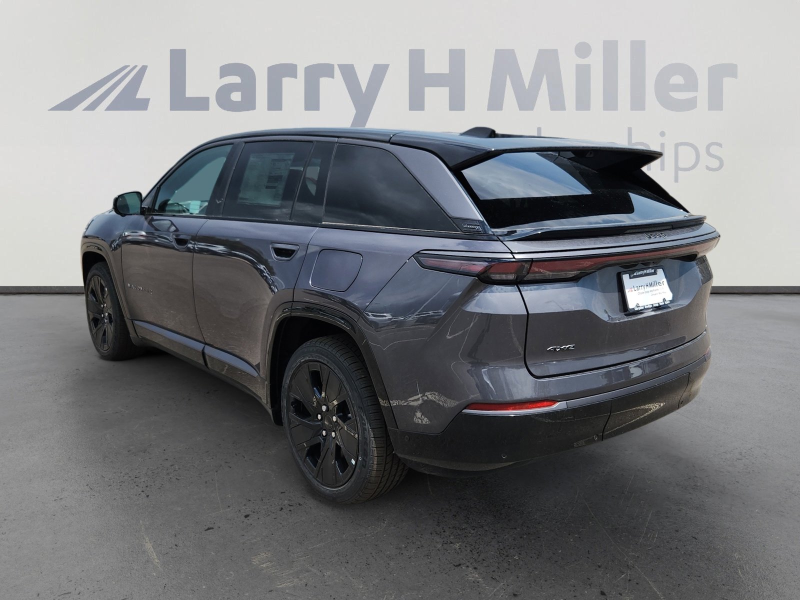 New 2025 Jeep Wagoneer S Launch Edition image 4