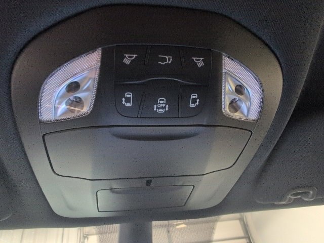 New 2026 Chrysler Pacifica Select image 25