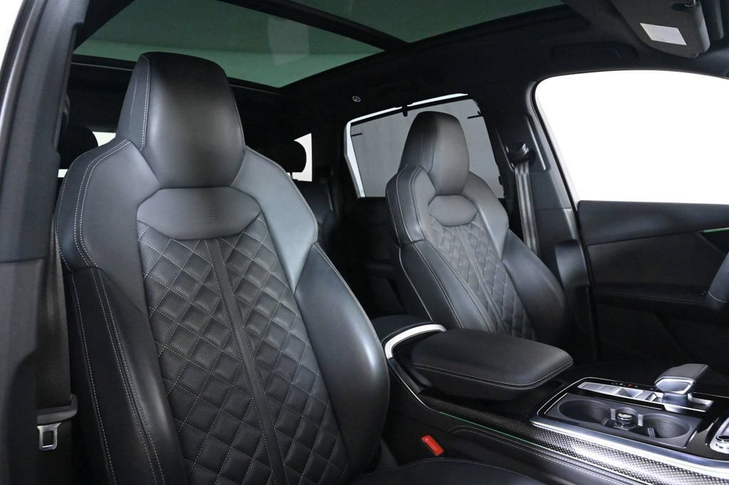 Used 2023 Audi SQ7 Prestige w/ Prestige Package AWD/4WD image 16