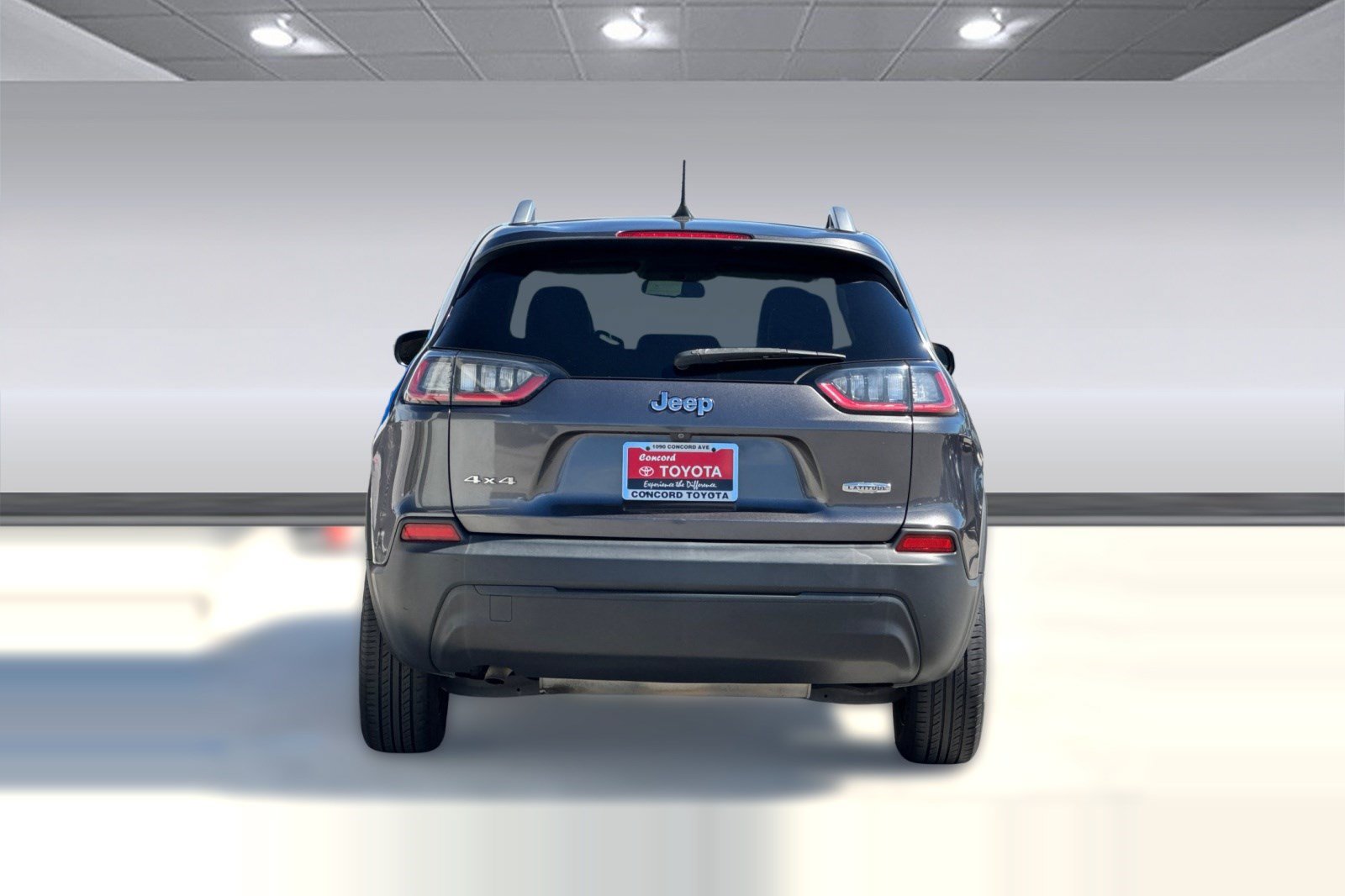 Used 2019 Jeep Cherokee Latitude Plus AWD/4WD image 10