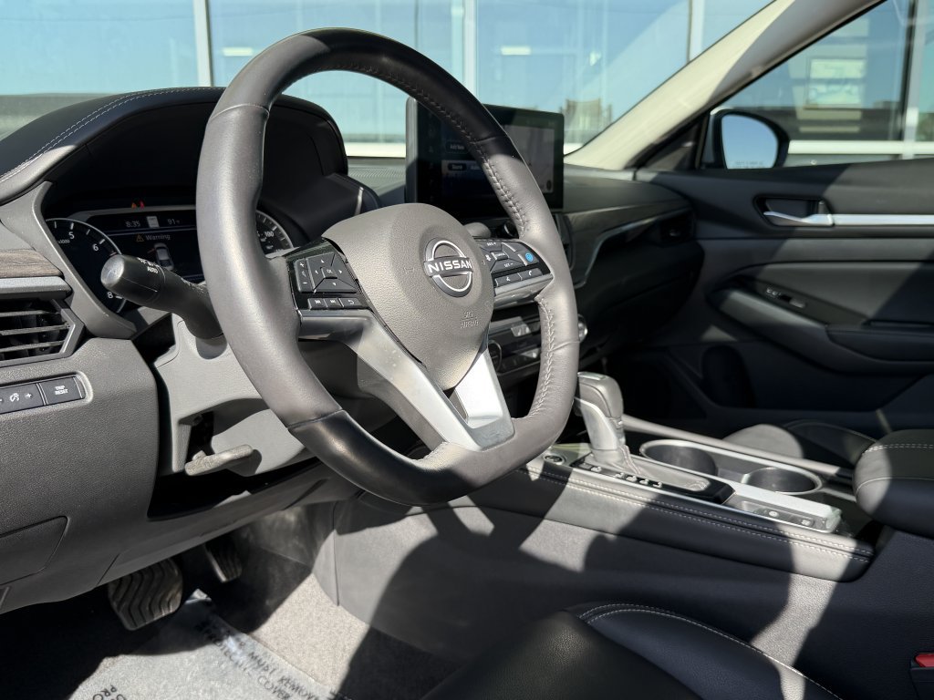 Used 2025 Nissan Altima 2.5 SL AWD/4WD image 30