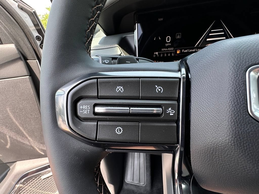New 2026 GMC Acadia AT4 w/ Luxury Package AWD/4WD image 32
