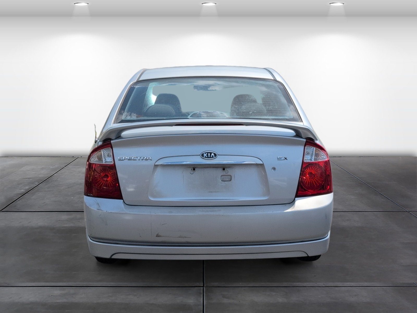 Used 2005 Kia Spectra LX FWD image 7