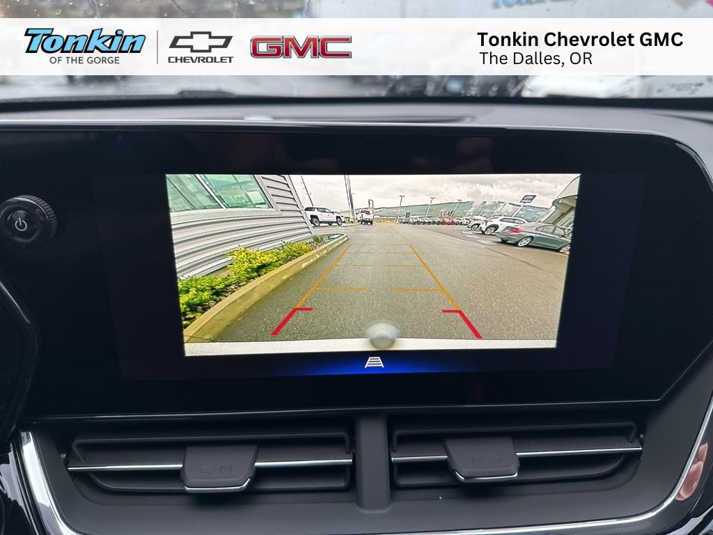 New 2025 Chevrolet Trax RS image 17