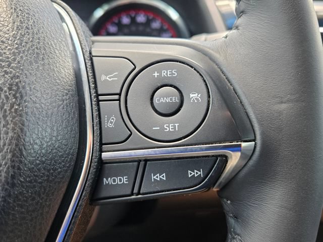 Used 2018 Toyota Camry XSE FWD image 23