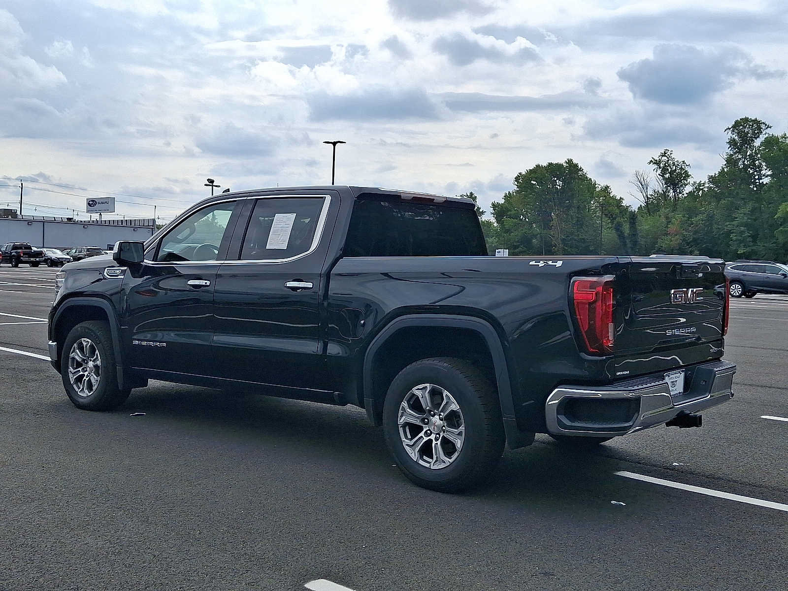 Used 2025 GMC Sierra 1500 SLT AWD/4WD image 4