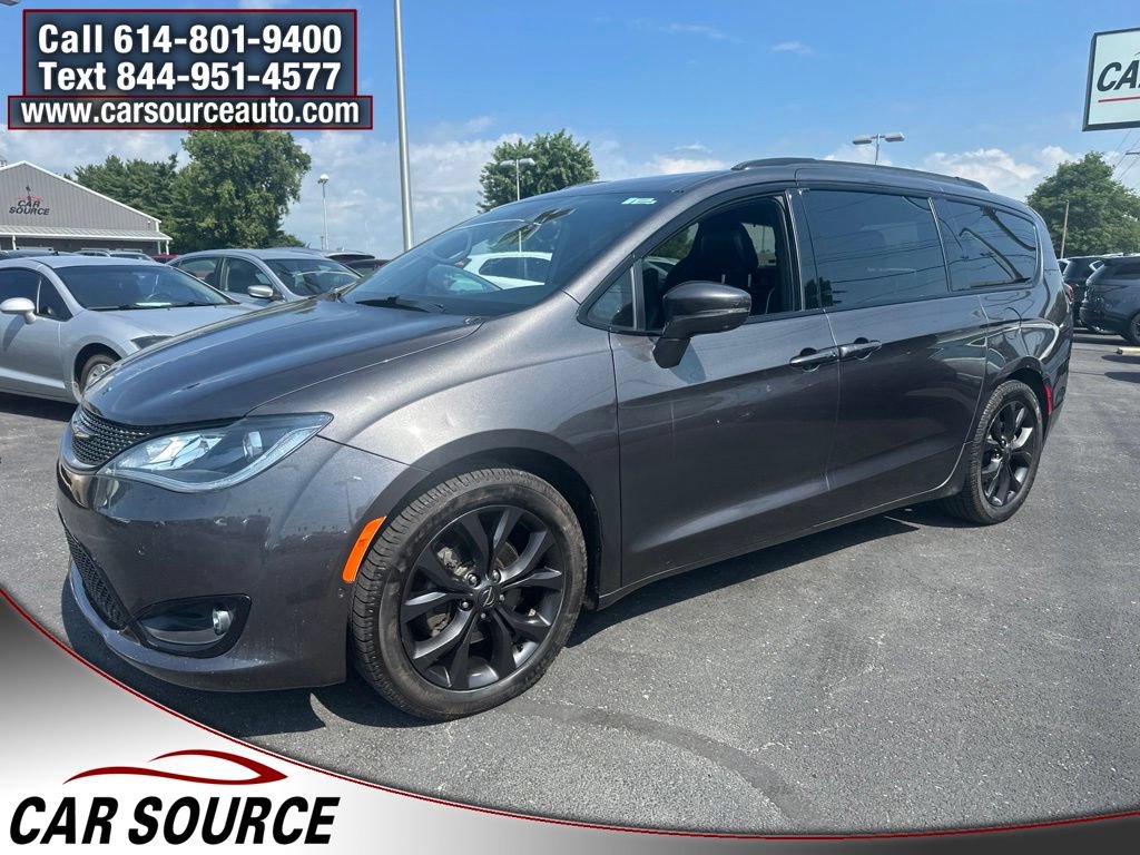 Used 2019 Chrysler Pacifica Limited w/ Advanced Safetytec Group FWD image 3