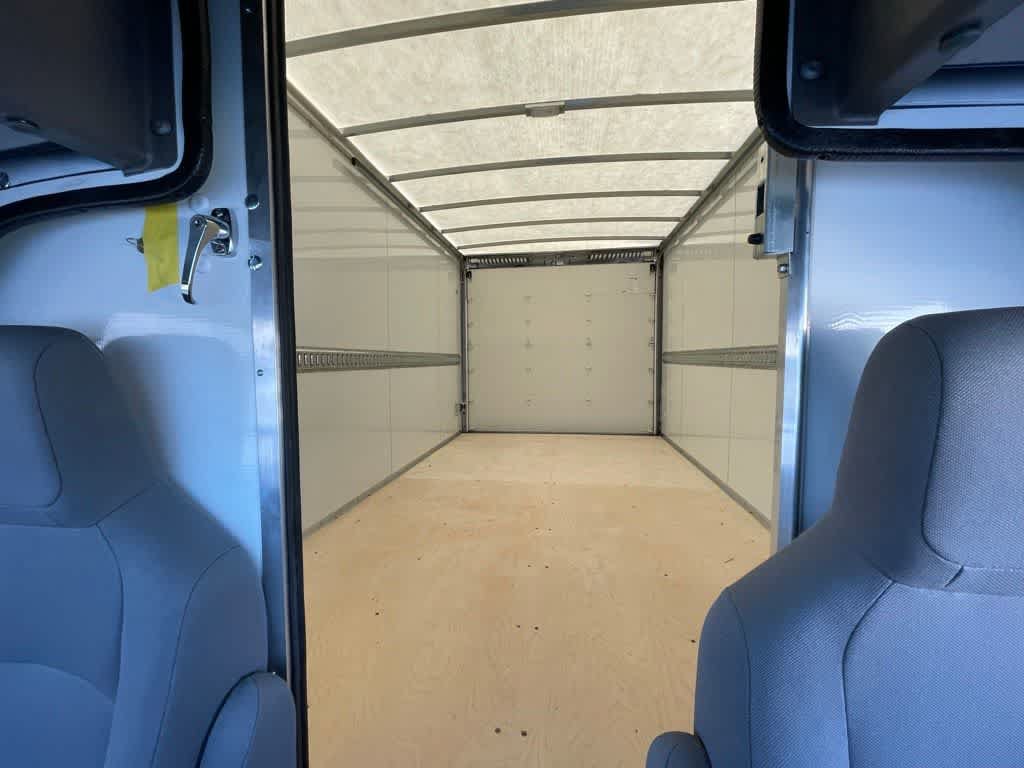New 2024 Ford E-450 and Econoline 450 Super Duty w/ Power Windows & Locks Group RWD image 26