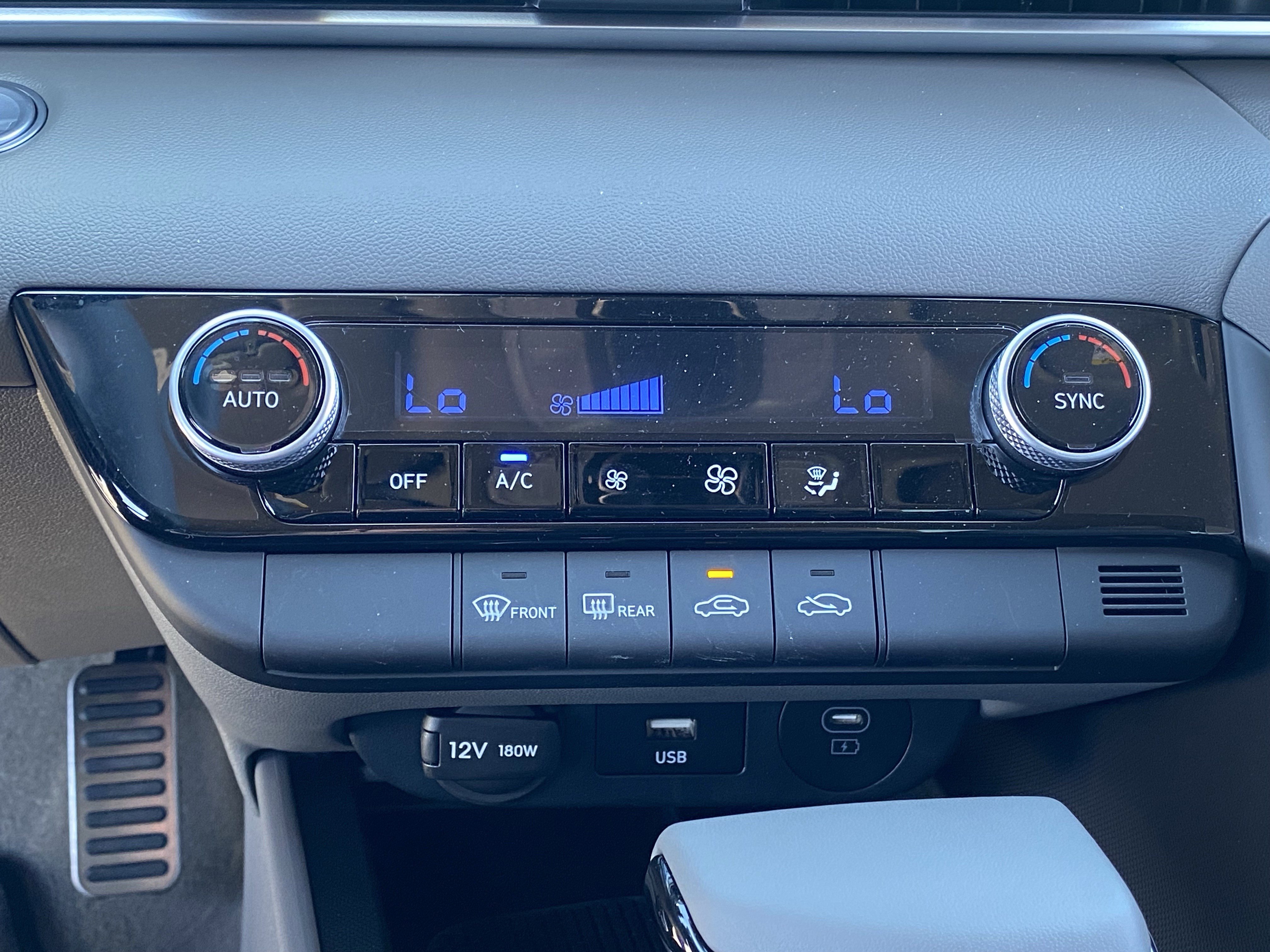 Certified 2026 Hyundai Elantra Sport image 23