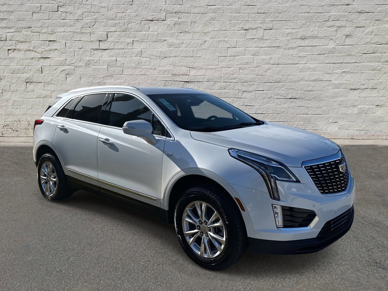 New 2026 Cadillac XT5 Luxury image 7