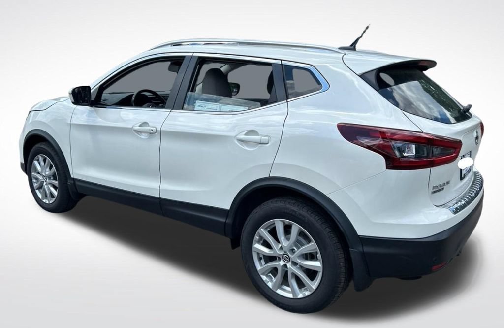 Used 2021 Nissan Rogue Sport SV AWD/4WD image 8
