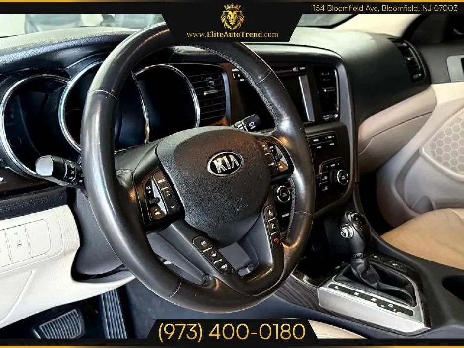 Used 2013 Kia Optima EX w/ Premium Pkg image 9
