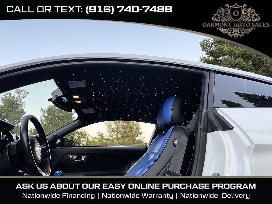 Used 2015 Ford Mustang GT RWD image 3