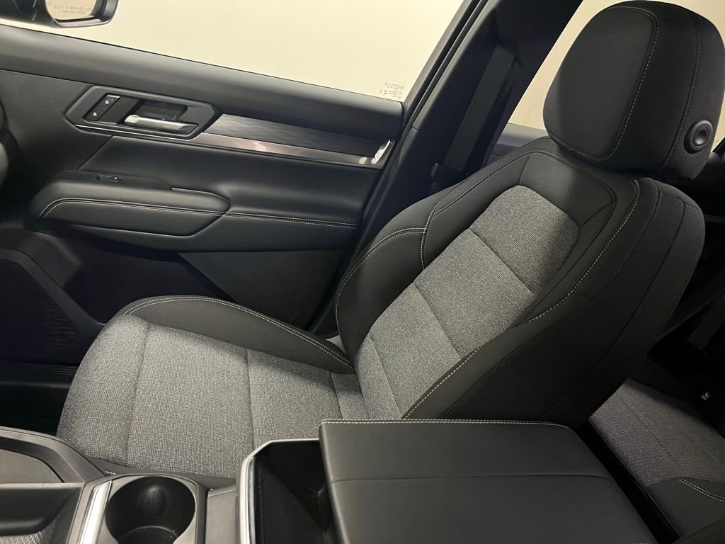 New 2025 GMC Terrain Elevation w/ Technology Package II image 19