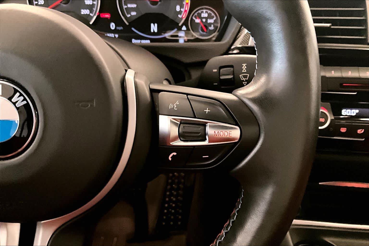 Used 2017 BMW M3 RWD image 23