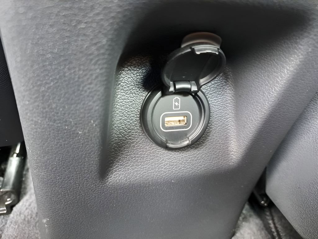 Used 2022 Hyundai Accent SEL image 9