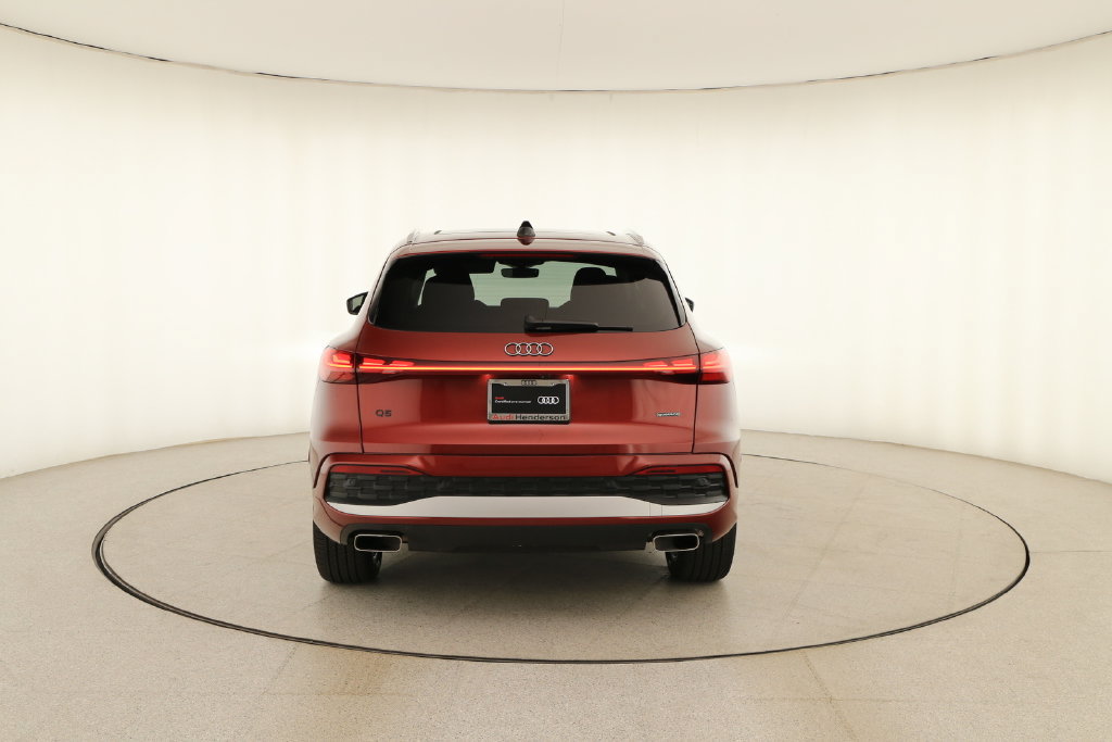 Certified 2025 Audi Q5 Prestige AWD/4WD image 5