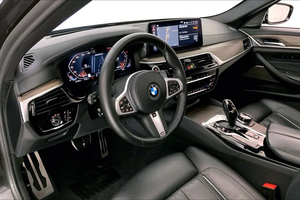 Used 2022 BMW M550i xDrive w/ Executive Package AWD/4WD image 21