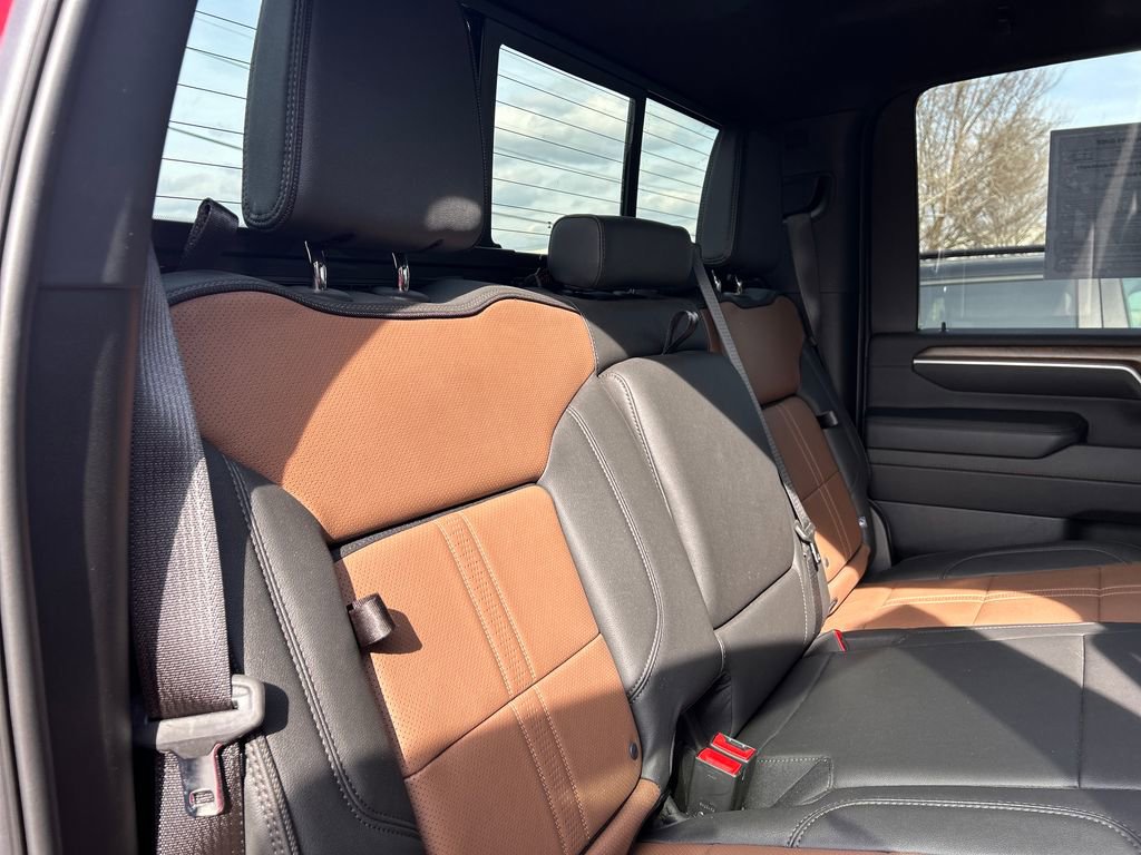 Certified 2025 Chevrolet Silverado 2500 High Country w/ Technology Package image 38