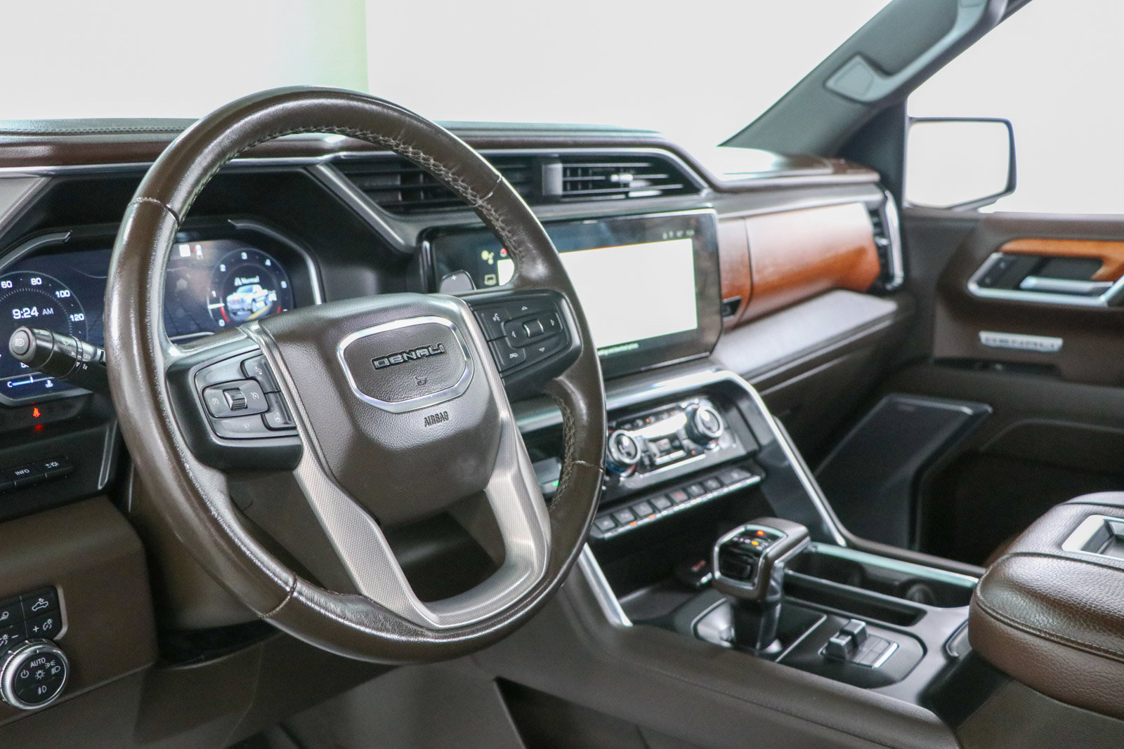Used 2022 GMC Sierra 1500 Denali w/ Denali Reserve Package AWD/4WD image 27