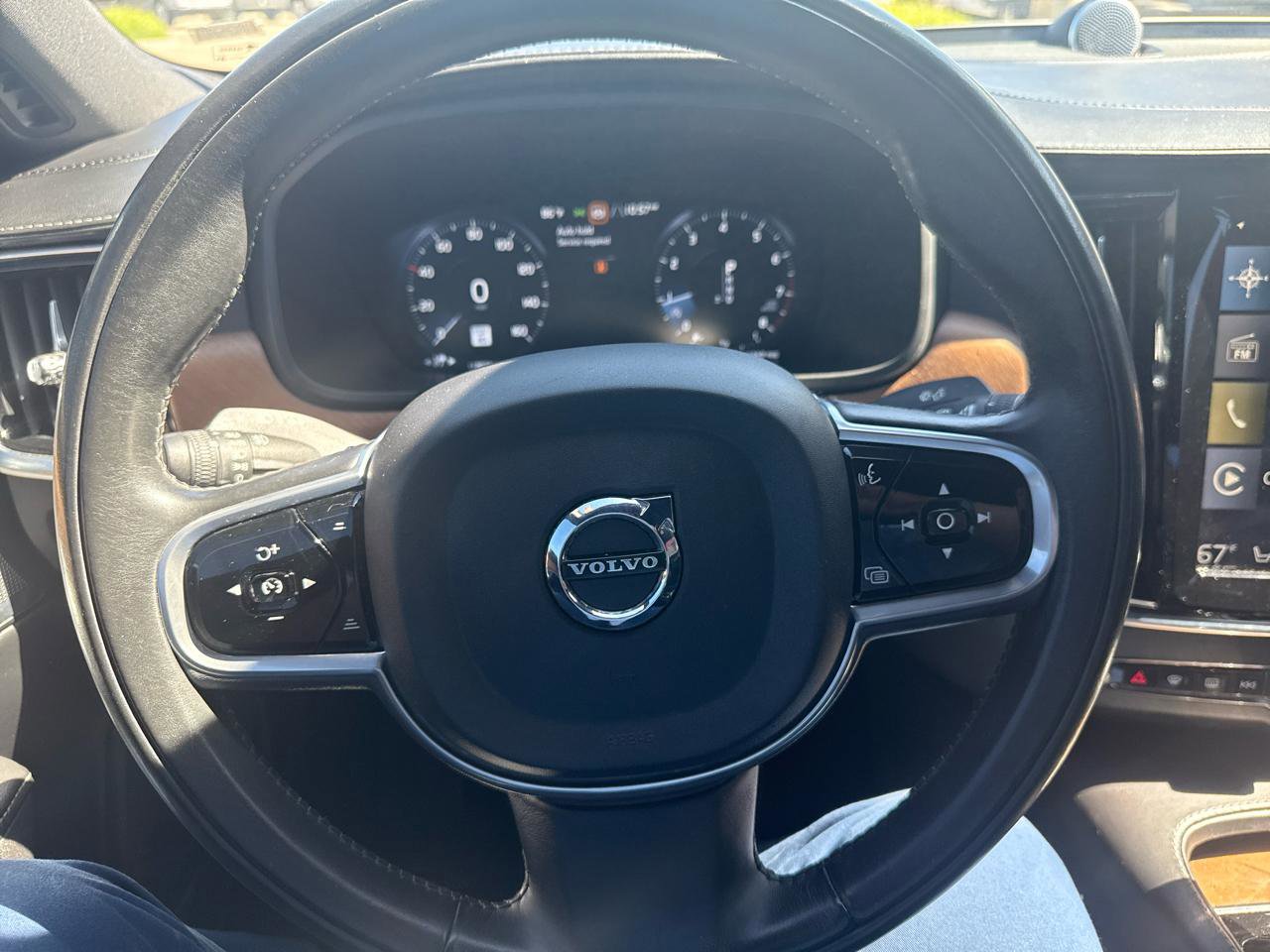 Used 2017 Volvo S90 T6 Inscription w/ Vision Package AWD/4WD image 16