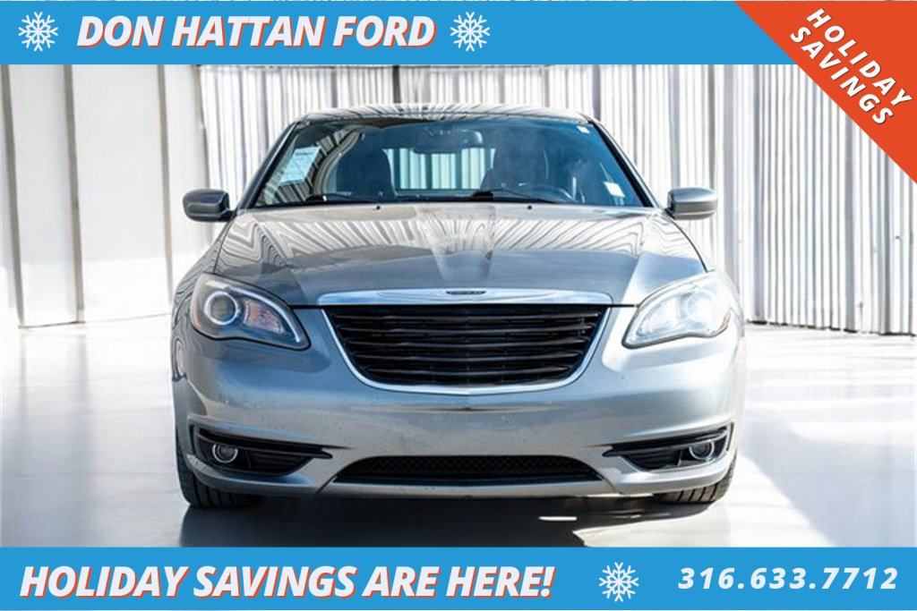 Used 2013 Chrysler 200 Limited image 33