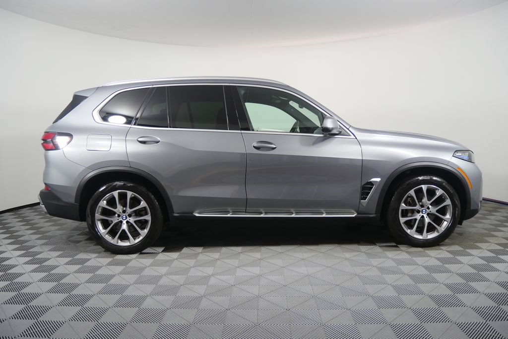 Certified 2026 BMW X5 sDrive40i w/ Premium Package RWD image 6