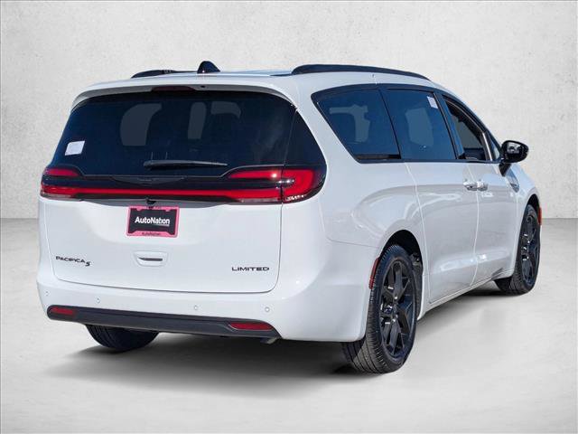 New 2026 Chrysler Pacifica Limited w/ Uconnect Theater Family Group image 2