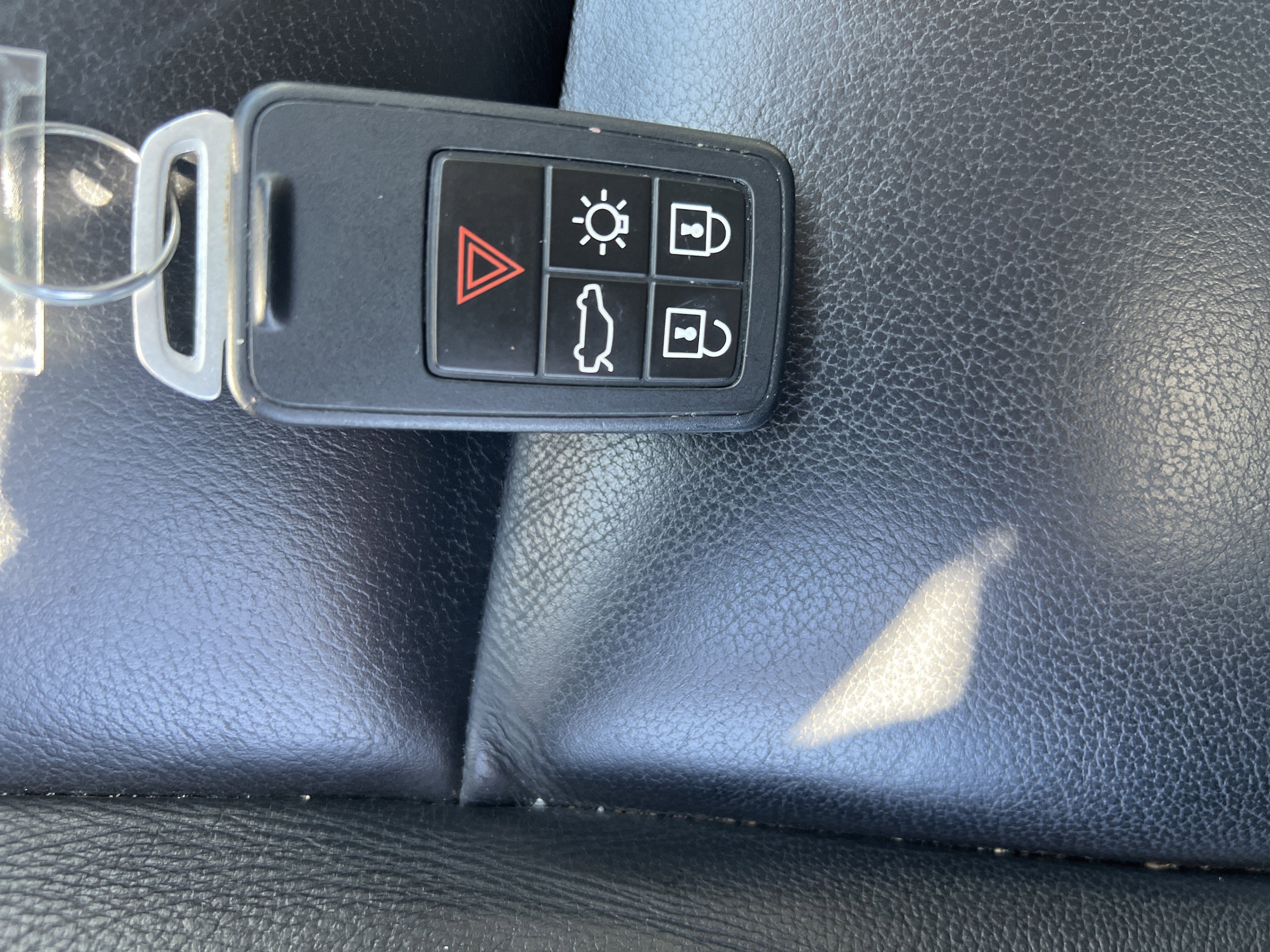 Used 2018 Volvo S60 T5 Inscription image 37