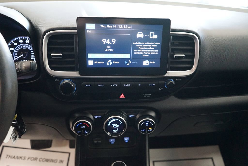 Used 2020 Hyundai Venue SEL FWD image 7