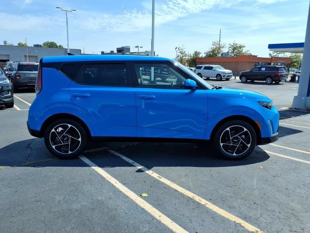 Used 2025 Kia Soul EX FWD image 11