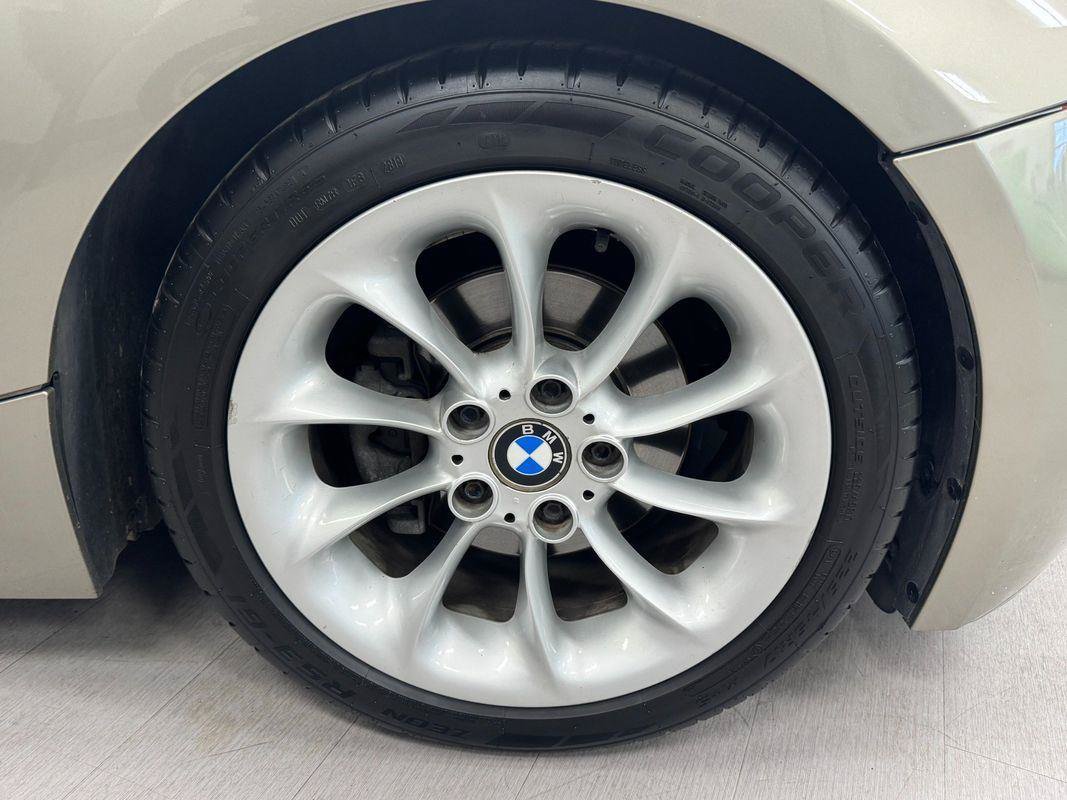 Used 2004 BMW Z4 2.5i RWD image 34