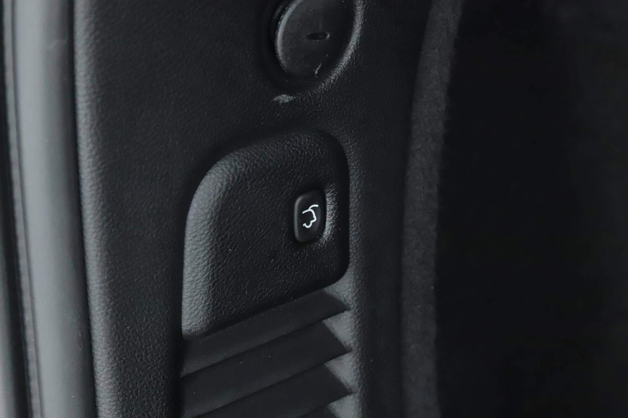 Used 2022 Dodge Durango R/T w/ Hemi Orange Plus Package image 21