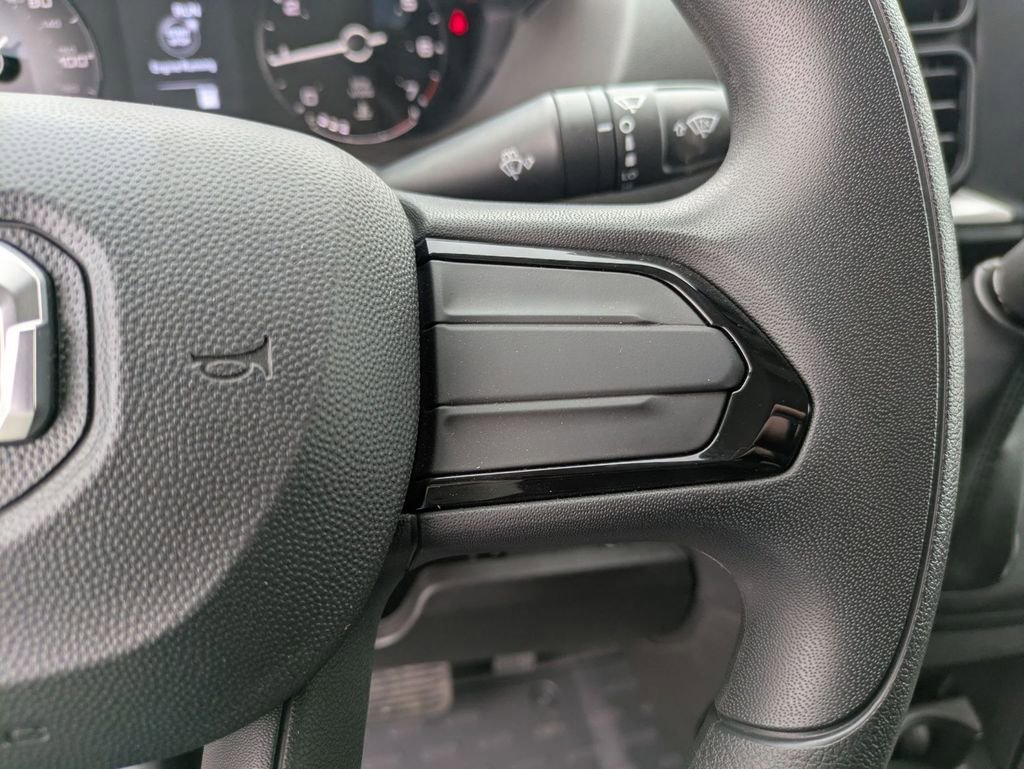 Used 2024 RAM ProMaster 2500 FWD image 23
