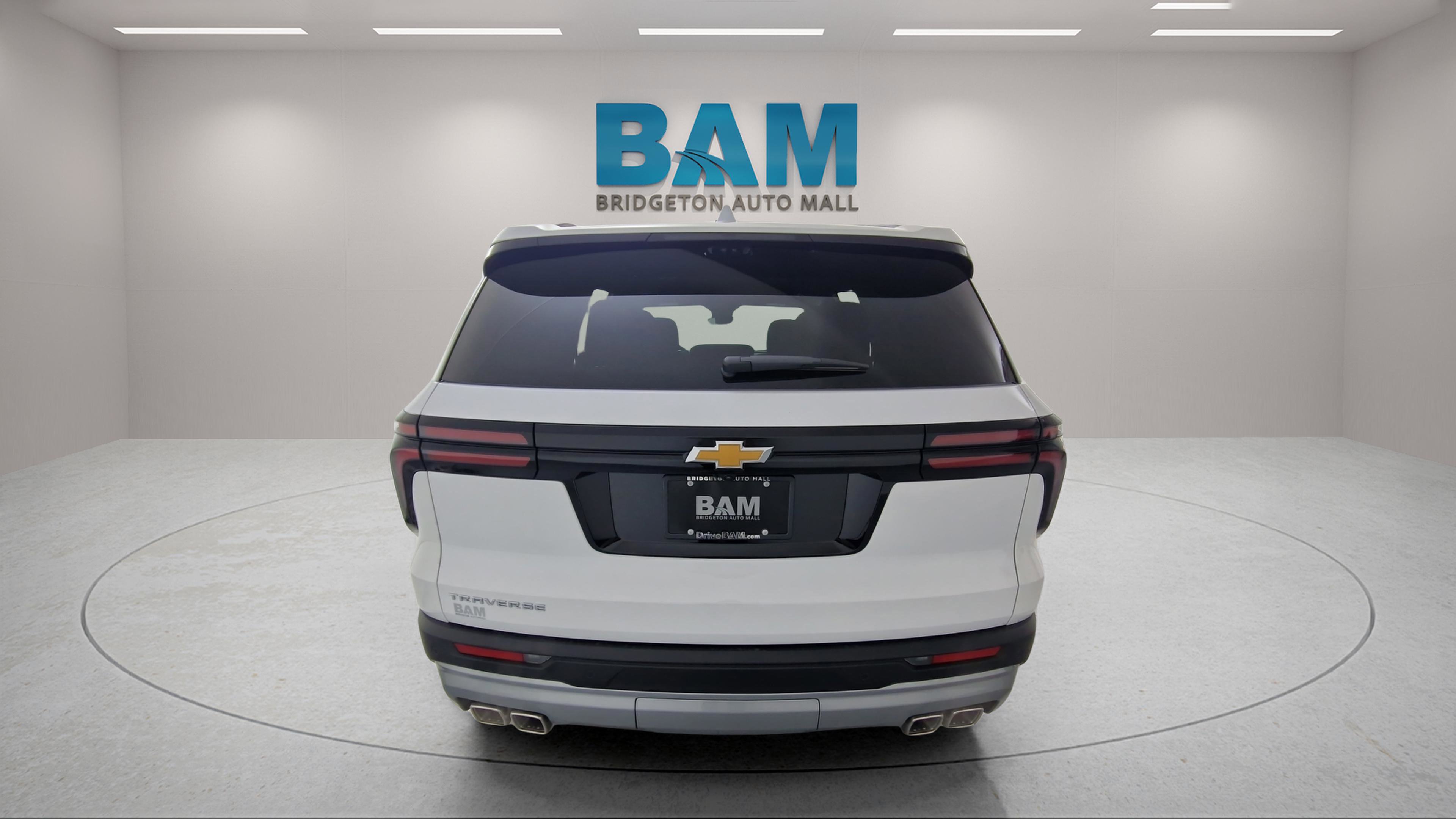 New 2026 Chevrolet Traverse LT w/ Driver Confidence Package FWD image 34