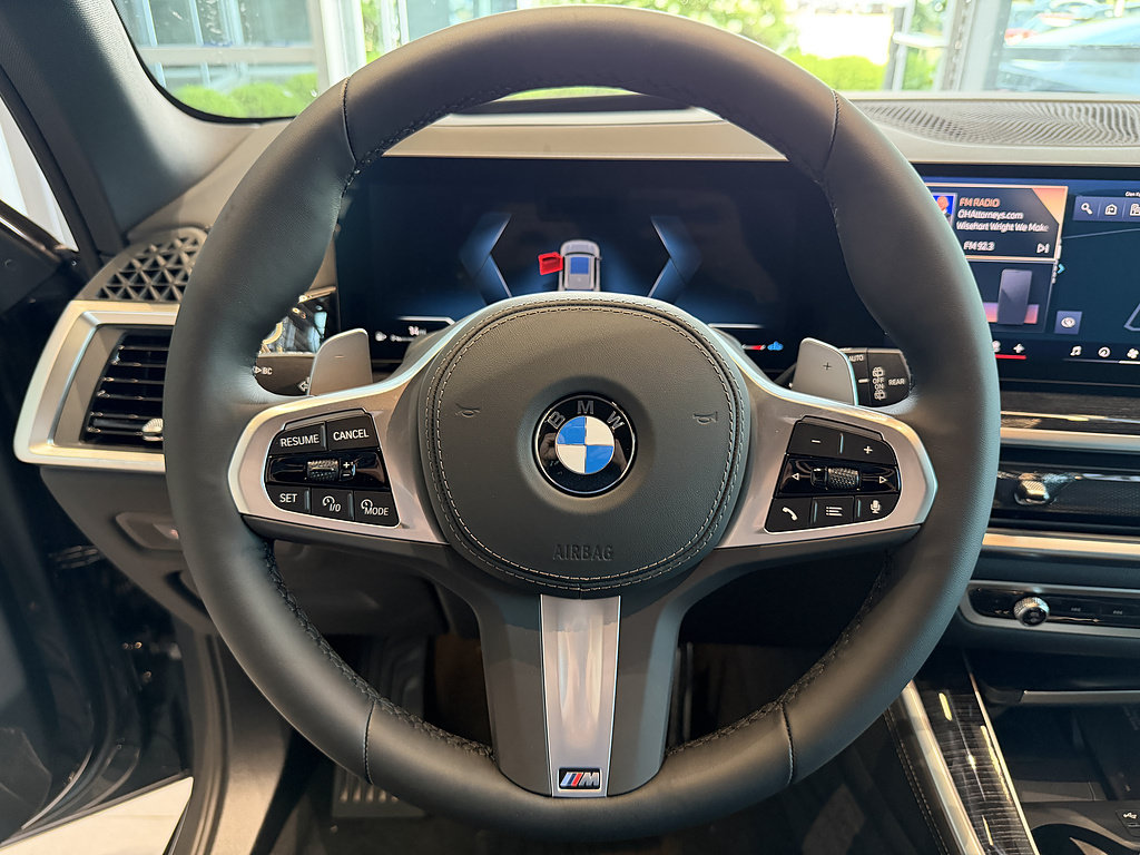New 2026 BMW X5 xDrive40i w/ M Sport Package AWD/4WD image 9