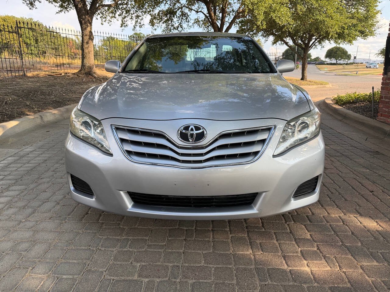 Used 2011 Toyota Camry FWD image 6